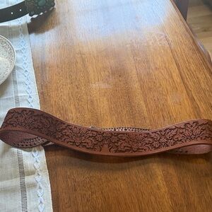 Tooled Floral Wide Leather Waist Belt in Brown
